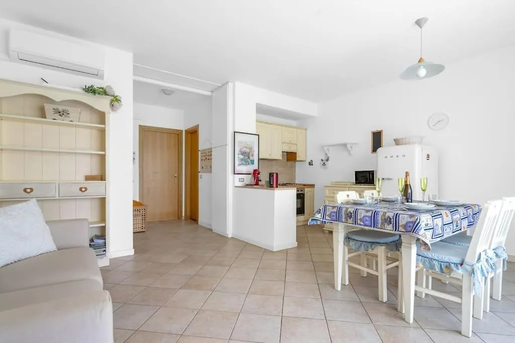 Appartamento Mother Of Pearl House With Lake View Pool Padenghe sul Garda Italia