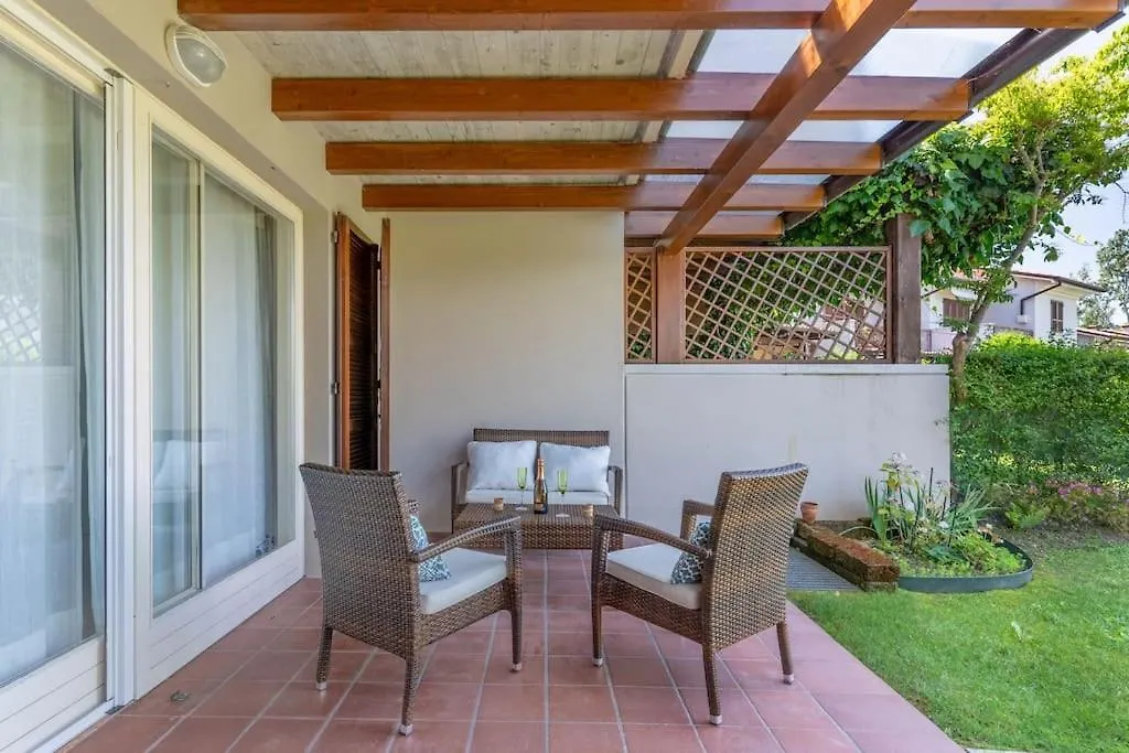 Mother Of Pearl House With Lake View Pool Padenghe sul Garda